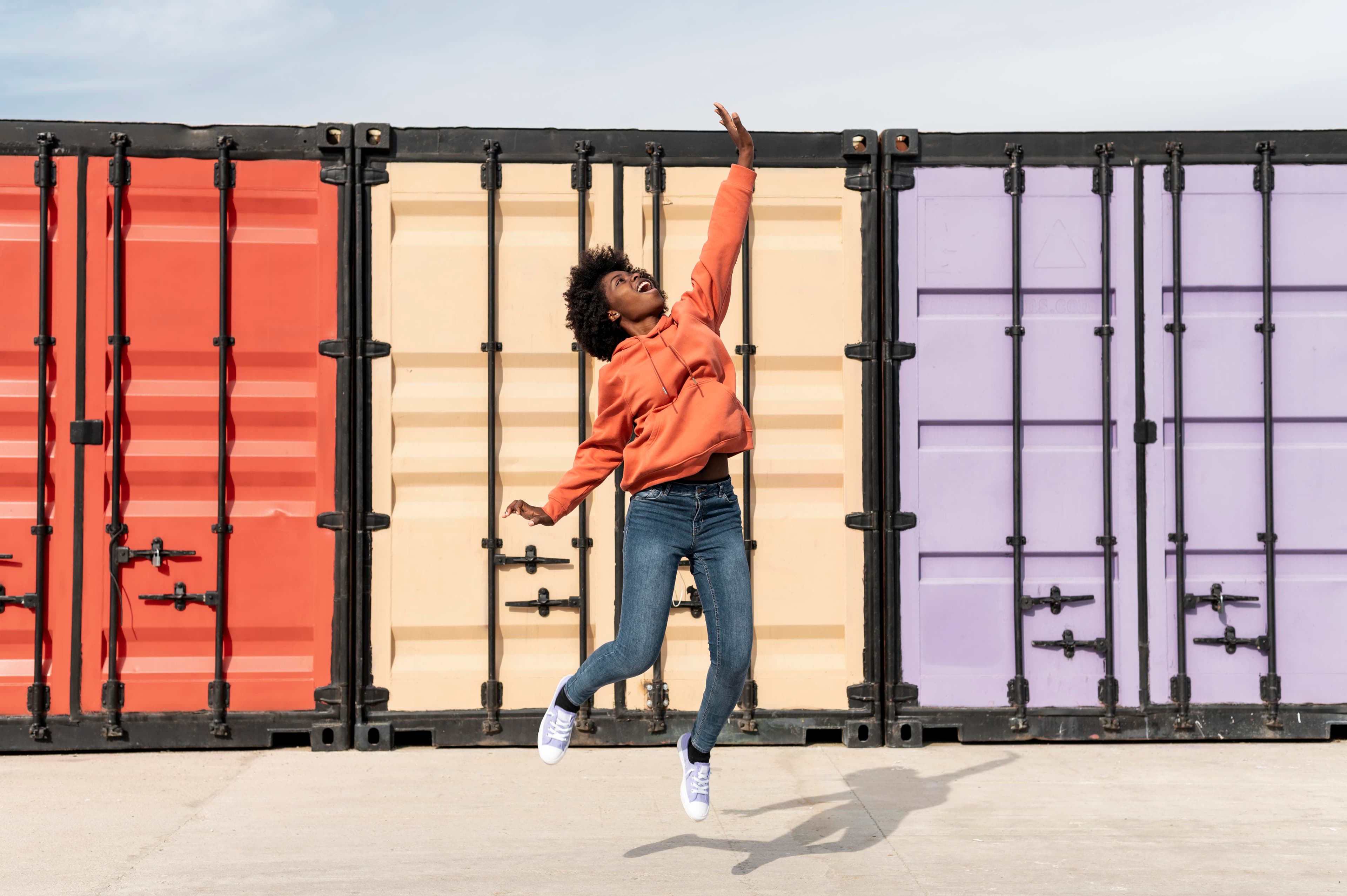 Phineny Global Trading: Sourcing Services From China to Ghana